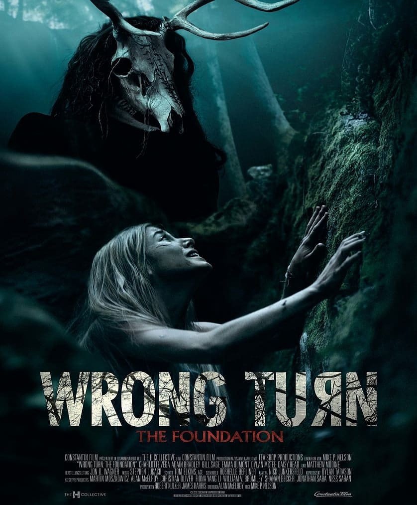 Wrong Turn (2021)